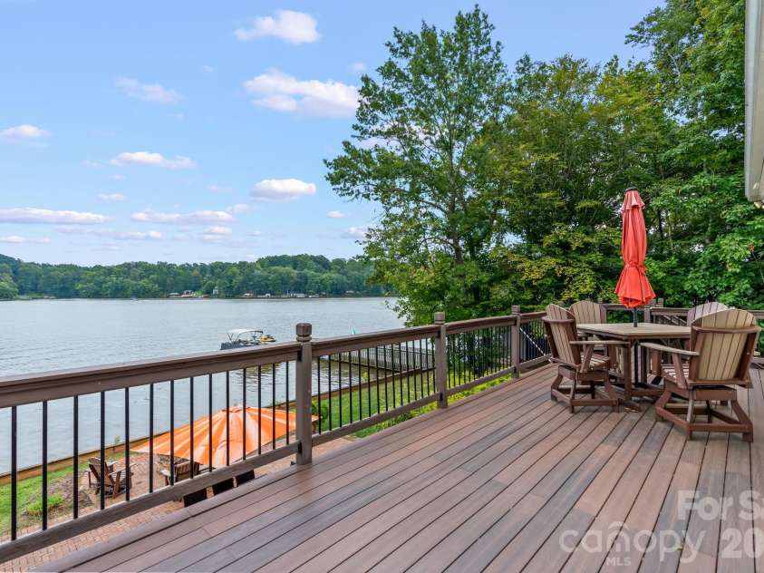 161 Abbotts Court, Lexington, NC 27292.  MLS# CAR4427226, YatesRealty ID 54161. 