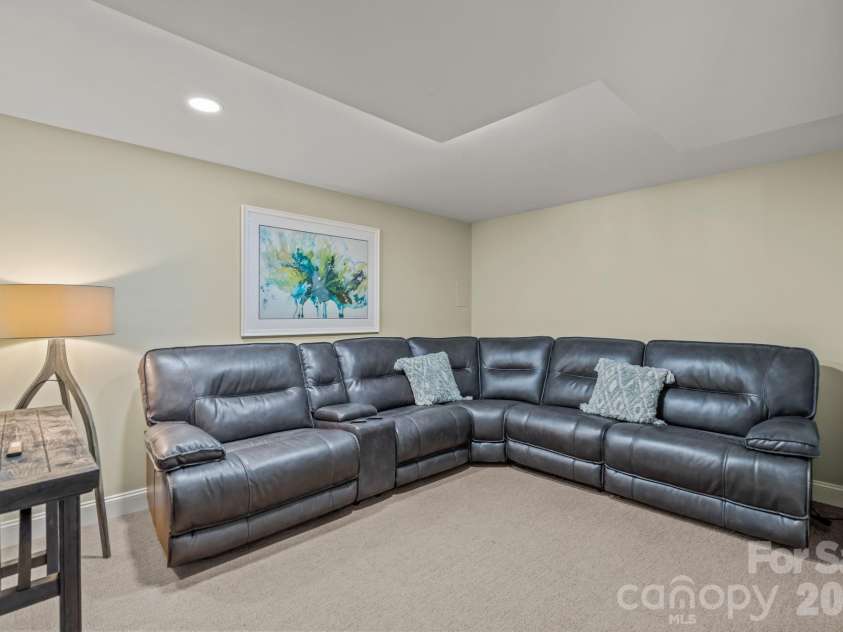 161 Abbotts Court, Lexington, NC 27292.  MLS# CAR4427226, YatesRealty ID 54161. 