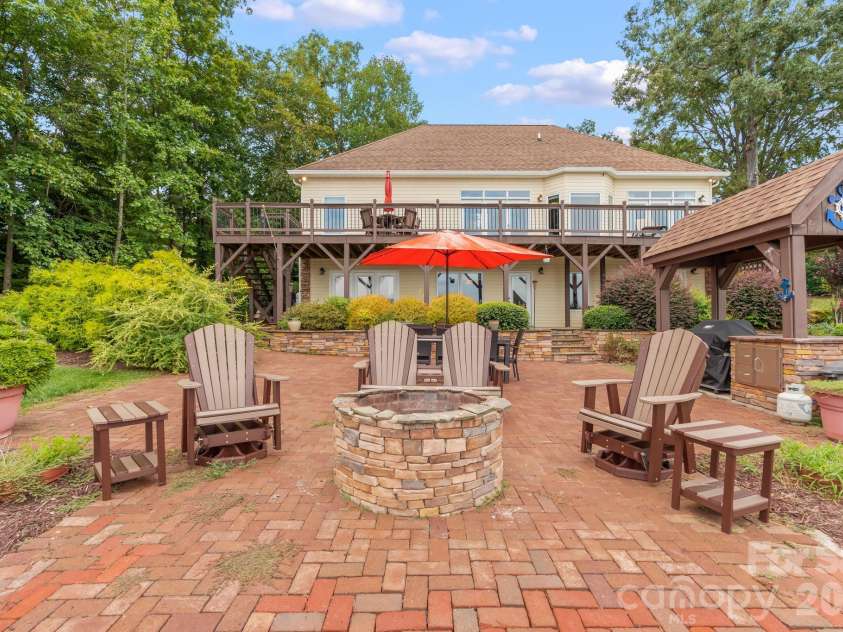161 Abbotts Court, Lexington, NC 27292.  MLS# CAR4427226, YatesRealty ID 54161. 