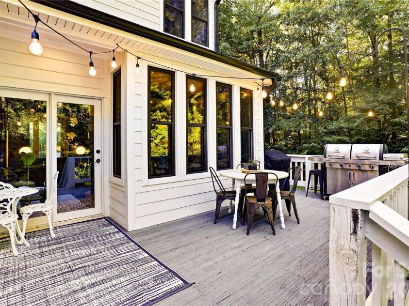 9560 Harvest Lane, Davidson, NC 28036.  MLS# CAR4429858, YatesRealty ID 54162. Rear deck