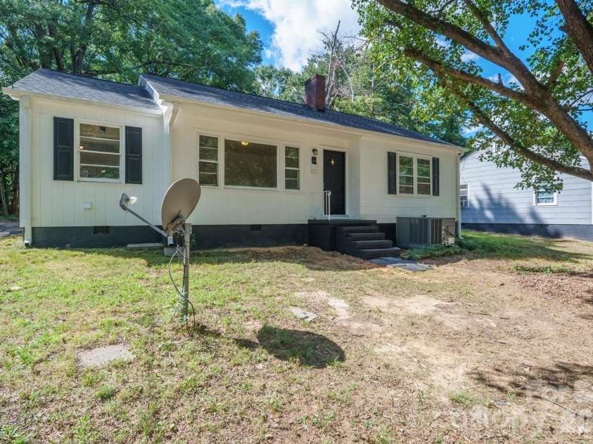 505 Ransom Street, Gastonia, NC 28052.  MLS# CAR4430347, YatesRealty ID 54163. 