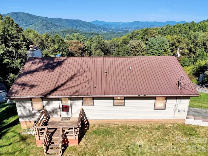 110 Atari Road, Waynesville, NC 28786.  MLS# CAR4430512, YatesRealty ID 54164. 