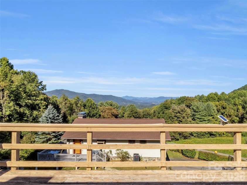110 Atari Road, Waynesville, NC 28786.  MLS# CAR4430512, YatesRealty ID 54164. 