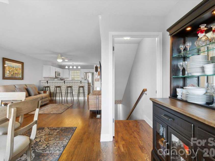 55 Rotunda Circle, Asheville, NC 28806.  MLS# CAR4430318, YatesRealty ID 54166. 