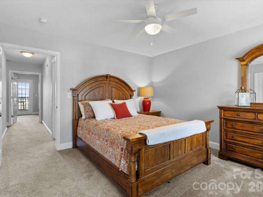 55 Rotunda Circle, Asheville, NC 28806.  MLS# CAR4430318, YatesRealty ID 54166. 