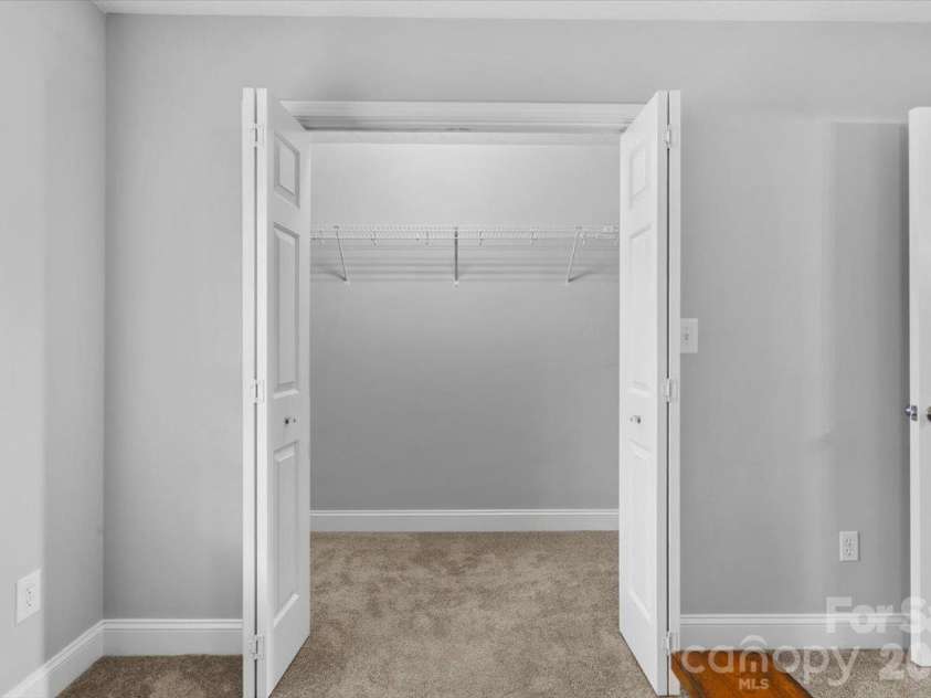 55 Rotunda Circle, Asheville, NC 28806.  MLS# CAR4430318, YatesRealty ID 54166. 