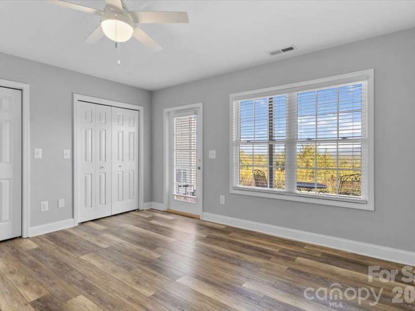 55 Rotunda Circle, Asheville, NC 28806.  MLS# CAR4430318, YatesRealty ID 54166. 