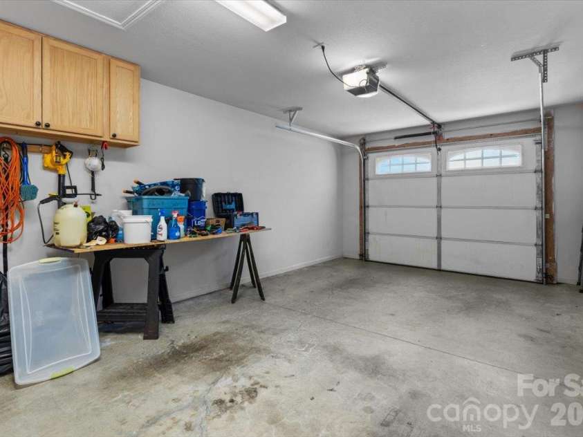 55 Rotunda Circle, Asheville, NC 28806.  MLS# CAR4430318, YatesRealty ID 54166. 
