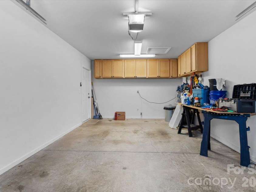 55 Rotunda Circle, Asheville, NC 28806.  MLS# CAR4430318, YatesRealty ID 54166. 