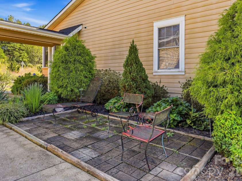 363 Twin K Drive, Rutherfordton, NC 28139.  MLS# CAR4429992, YatesRealty ID 54167. 