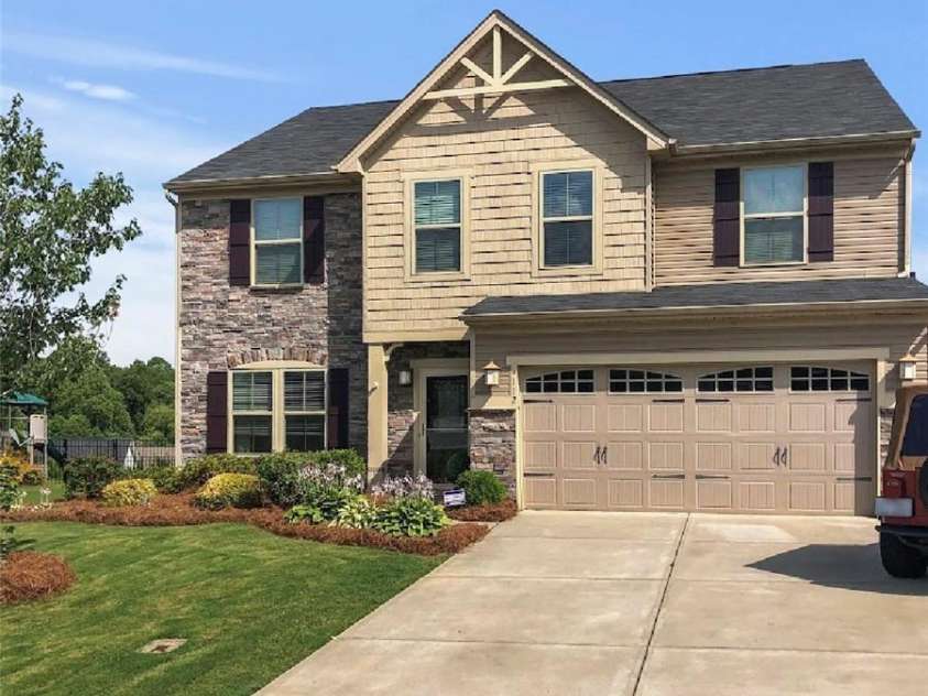 6112 Canyon Trail, Denver, NC 28037.  MLS# CAR4224040, YatesRealty ID 5417. 