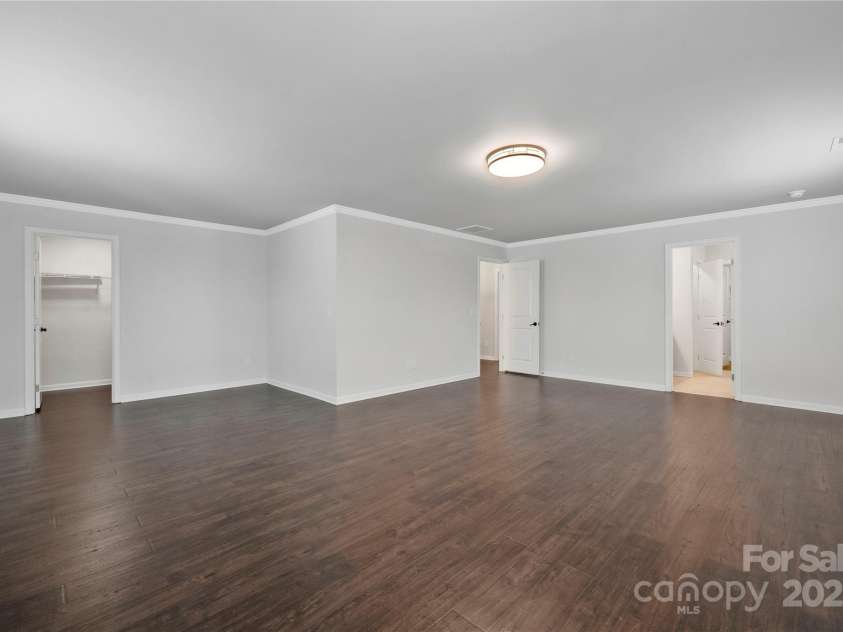 6112 Canyon Trail, Denver, NC 28037.  MLS# CAR4224040, YatesRealty ID 5417. 