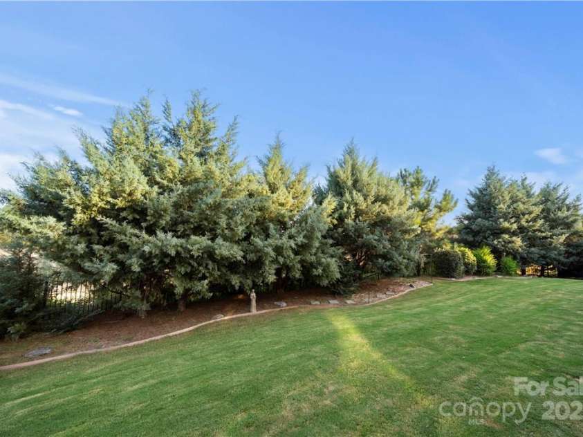 6112 Canyon Trail, Denver, NC 28037.  MLS# CAR4224040, YatesRealty ID 5417. 