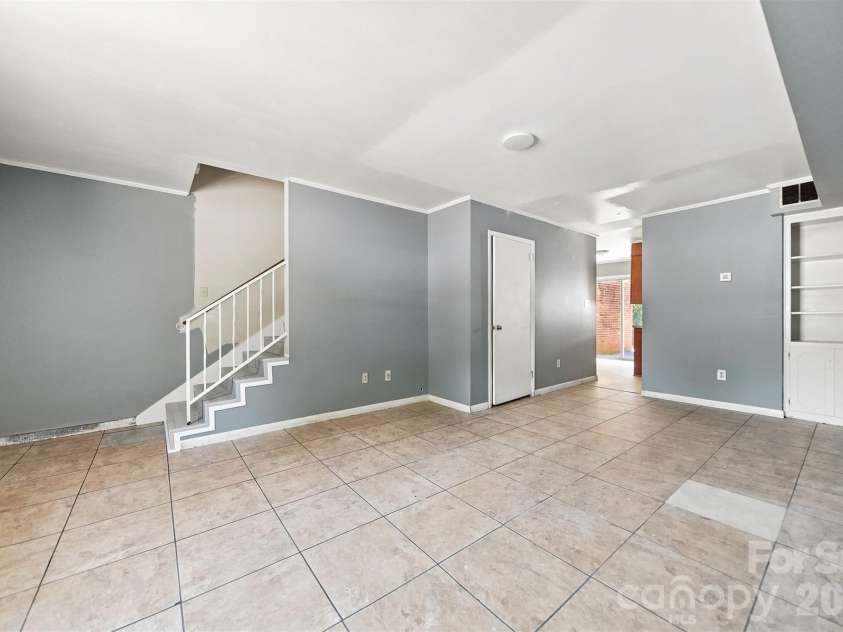 402 Ashe Avenue, Newton, NC 28658.  MLS# CAR4430547, YatesRealty ID 54173. 