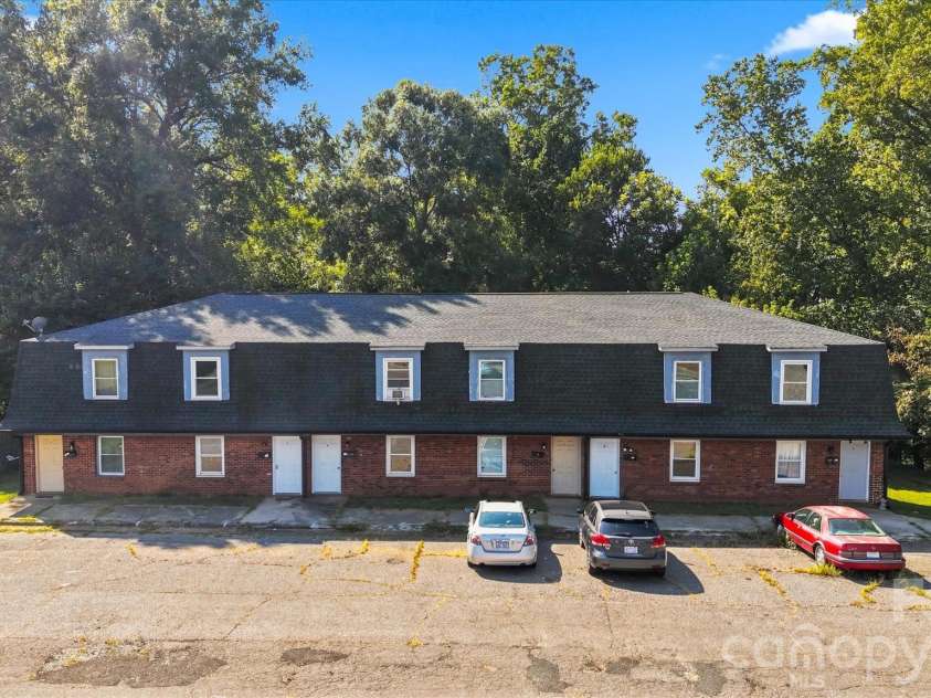 402 Ashe Avenue, Newton, NC 28658.  MLS# CAR4430547, YatesRealty ID 54173. 