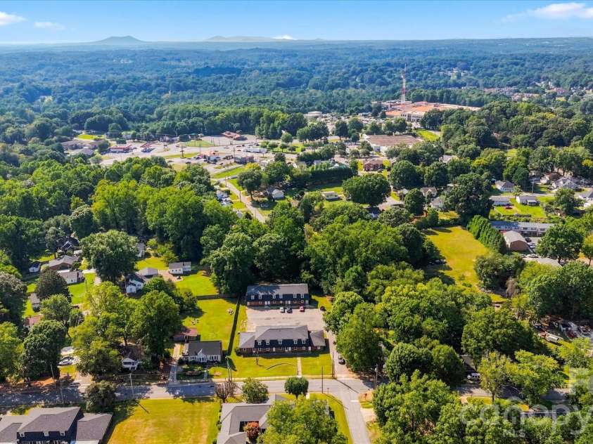 402 Ashe Avenue, Newton, NC 28658.  MLS# CAR4430547, YatesRealty ID 54173. 