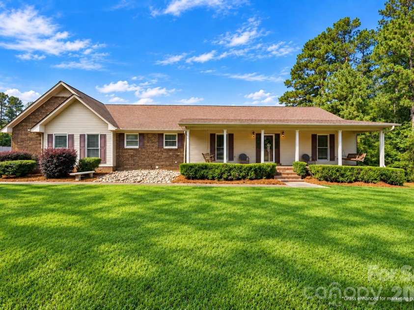 107 Camelot Court, Kings Mountain, NC 28086.  MLS# CAR4429948, YatesRealty ID 54175. 