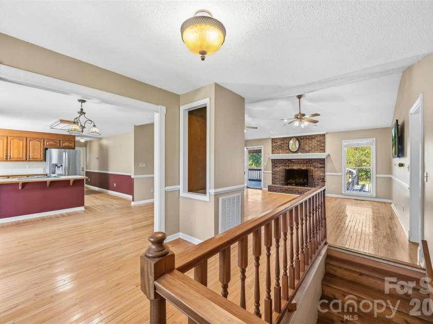 107 Camelot Court, Kings Mountain, NC 28086.  MLS# CAR4429948, YatesRealty ID 54175. 