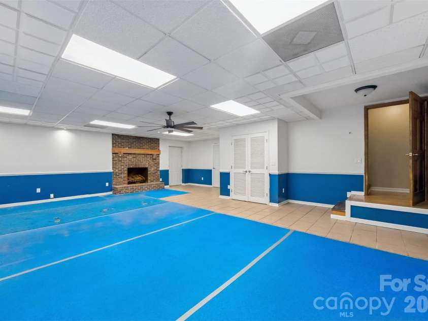 107 Camelot Court, Kings Mountain, NC 28086.  MLS# CAR4429948, YatesRealty ID 54175. 