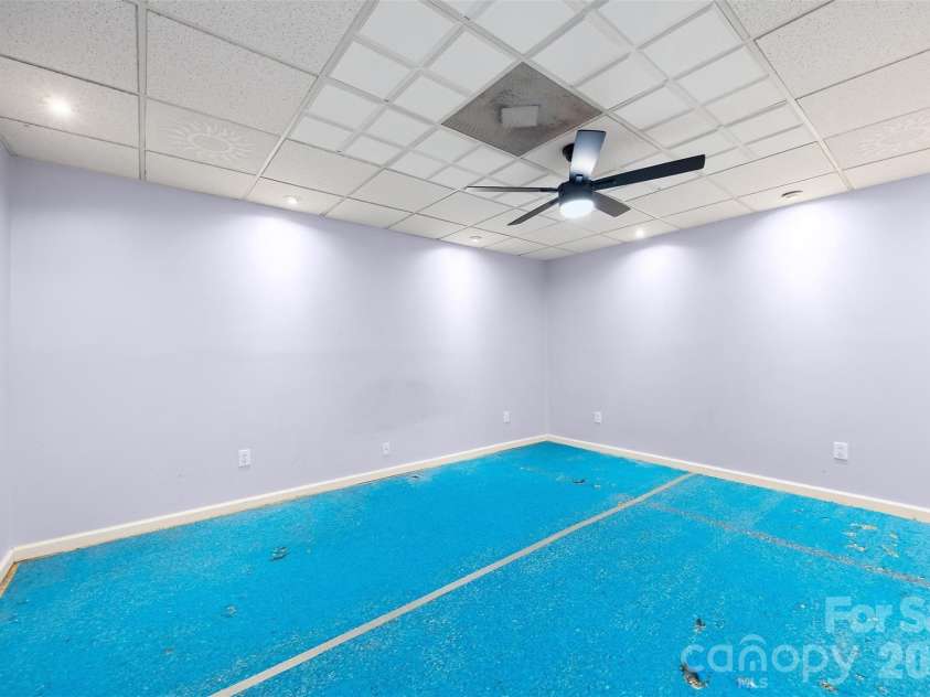 107 Camelot Court, Kings Mountain, NC 28086.  MLS# CAR4429948, YatesRealty ID 54175. 