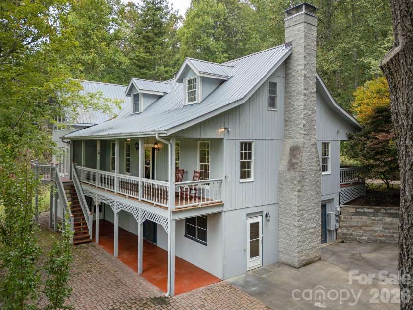 116 Sams Branch Road, Candler, NC 28715.  MLS# CAR4430077, YatesRealty ID 54177. 