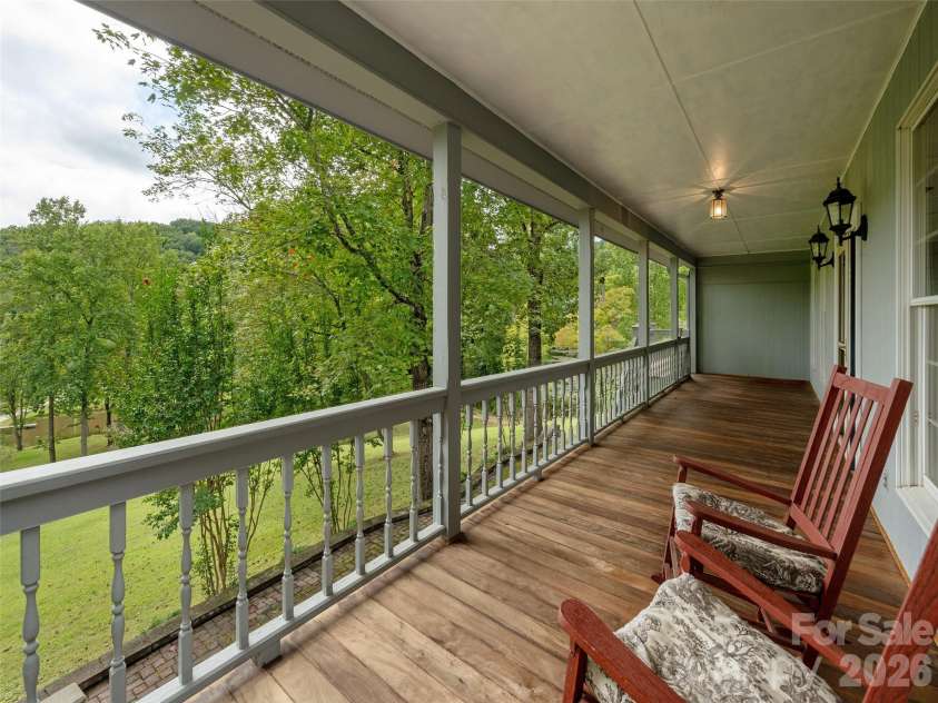 116 Sams Branch Road, Candler, NC 28715.  MLS# CAR4430077, YatesRealty ID 54177. 