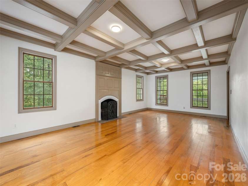 116 Sams Branch Road, Candler, NC 28715.  MLS# CAR4430077, YatesRealty ID 54177. 
