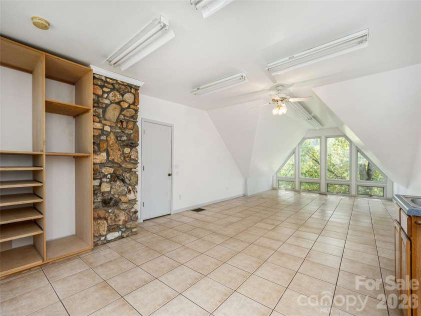 116 Sams Branch Road, Candler, NC 28715.  MLS# CAR4430077, YatesRealty ID 54177. 