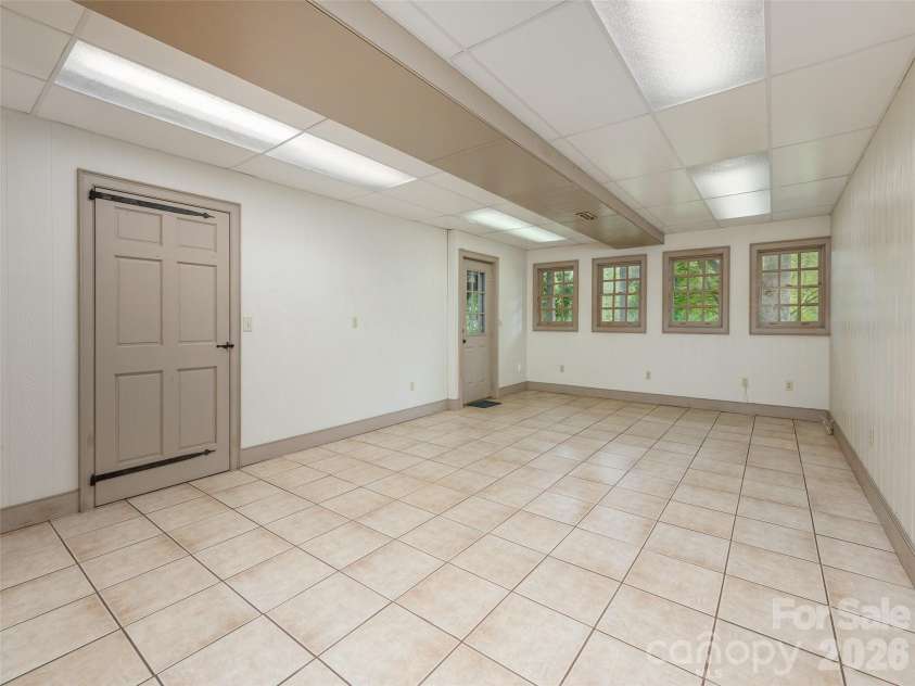 116 Sams Branch Road, Candler, NC 28715.  MLS# CAR4430077, YatesRealty ID 54177. 