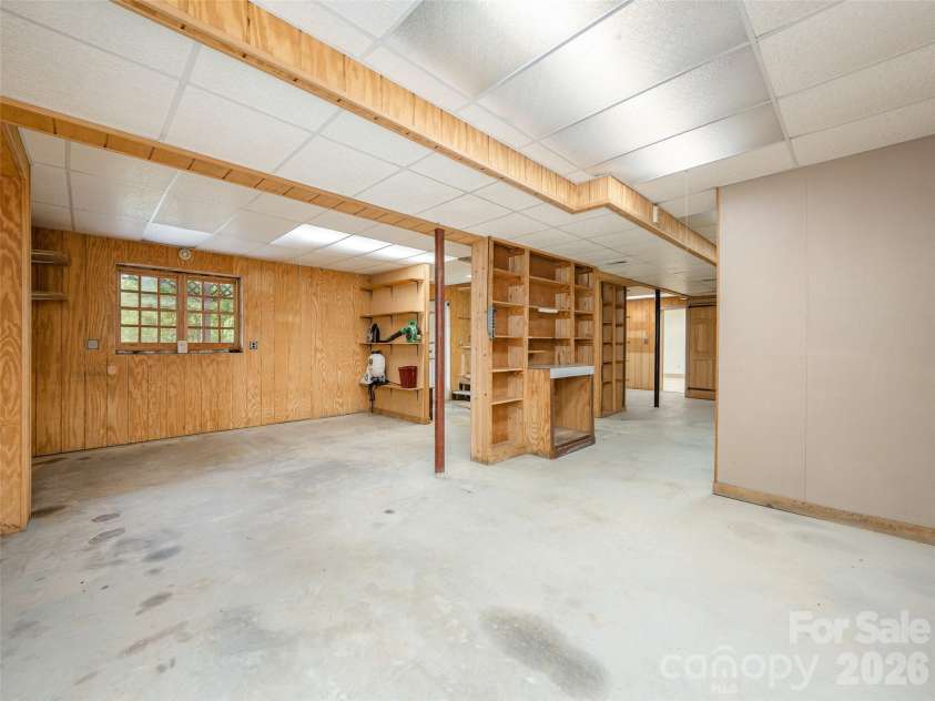 116 Sams Branch Road, Candler, NC 28715.  MLS# CAR4430077, YatesRealty ID 54177. 