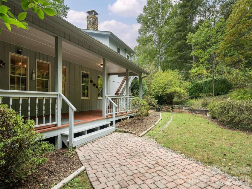 116 Sams Branch Road, Candler, NC 28715.  MLS# CAR4430077, YatesRealty ID 54177. 