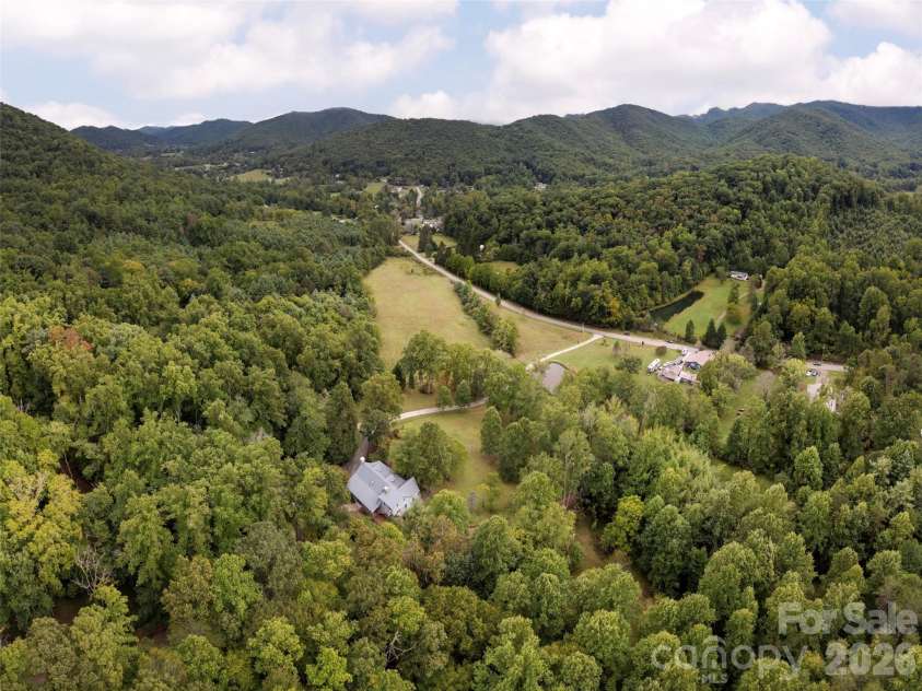 116 Sams Branch Road, Candler, NC 28715.  MLS# CAR4430077, YatesRealty ID 54177. 