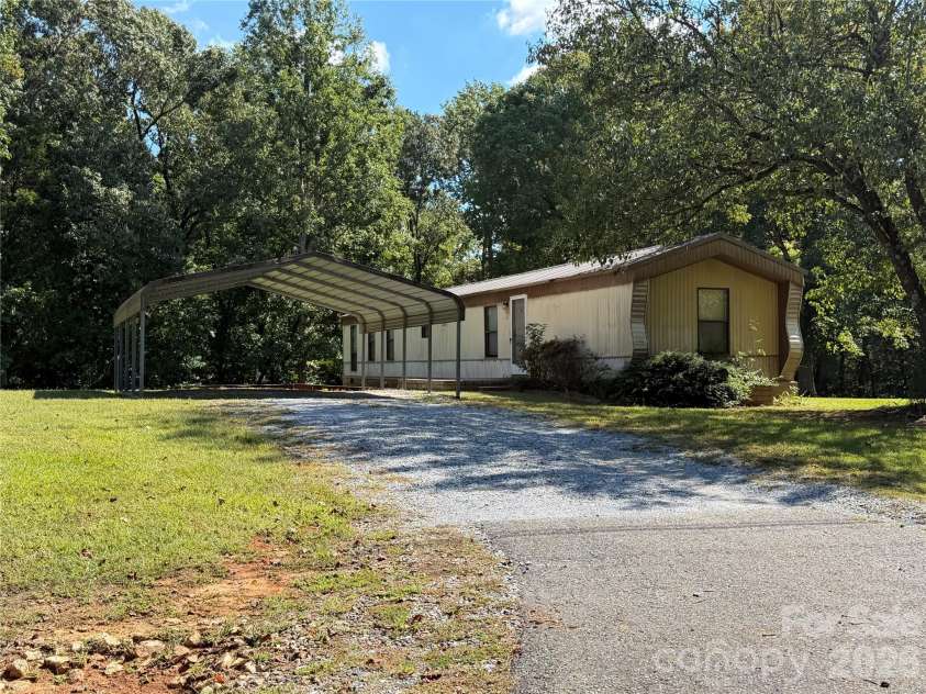 125 Tanya Lane, Shelby, NC 28152.  MLS# CAR4430501, YatesRealty ID 54178. 