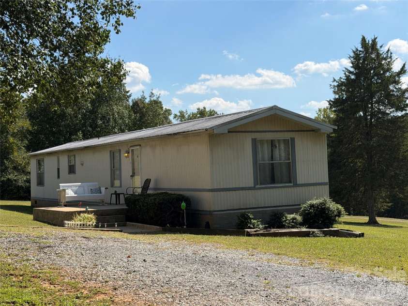 125 Tanya Lane, Shelby, NC 28152.  MLS# CAR4430501, YatesRealty ID 54178. 