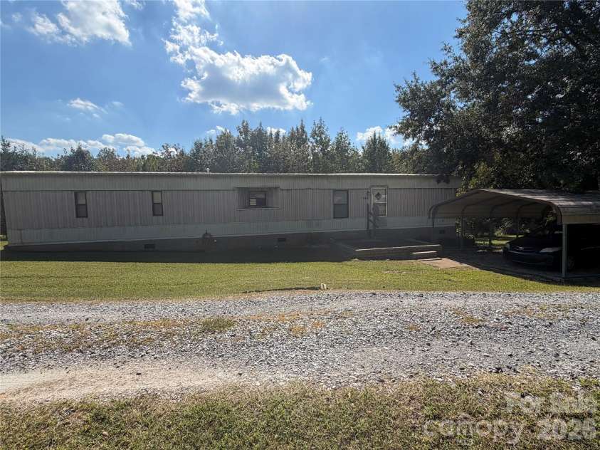 125 Tanya Lane, Shelby, NC 28152.  MLS# CAR4430501, YatesRealty ID 54178. 