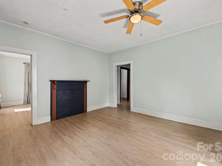 607 Harding Avenue, Kannapolis, NC 28083.  MLS# CAR4429124, YatesRealty ID 54180. 