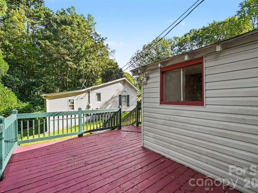607 Harding Avenue, Kannapolis, NC 28083.  MLS# CAR4429124, YatesRealty ID 54180. 
