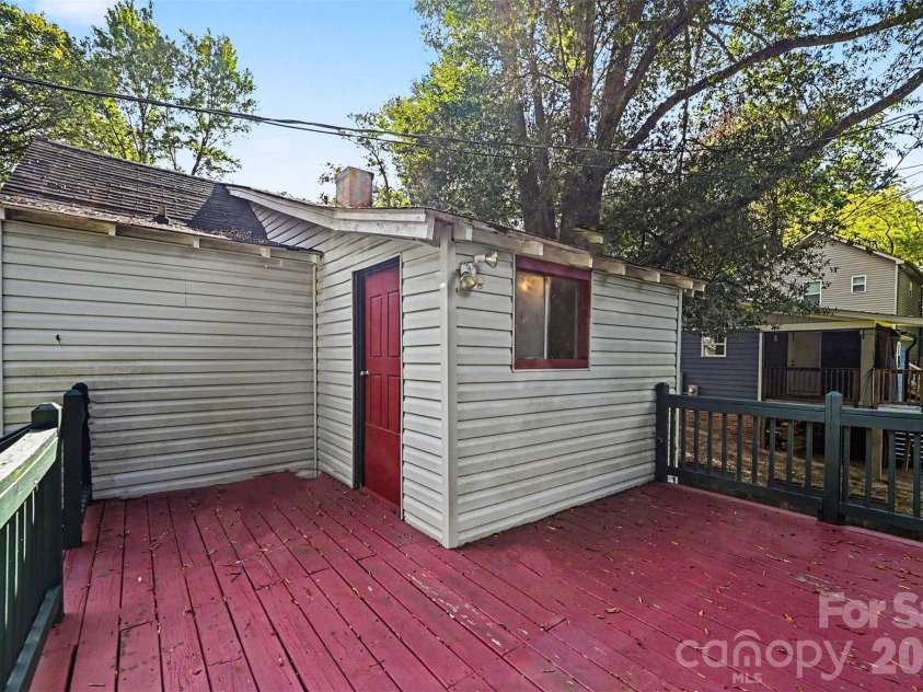 607 Harding Avenue, Kannapolis, NC 28083.  MLS# CAR4429124, YatesRealty ID 54180. 