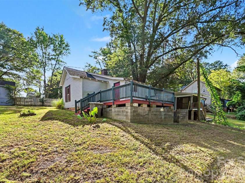 607 Harding Avenue, Kannapolis, NC 28083.  MLS# CAR4429124, YatesRealty ID 54180. 