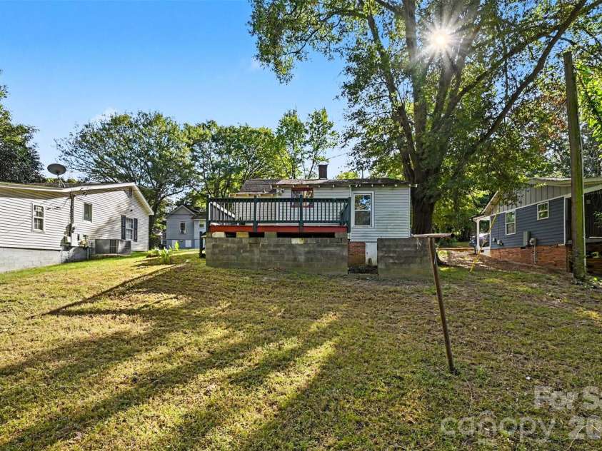 607 Harding Avenue, Kannapolis, NC 28083.  MLS# CAR4429124, YatesRealty ID 54180. 