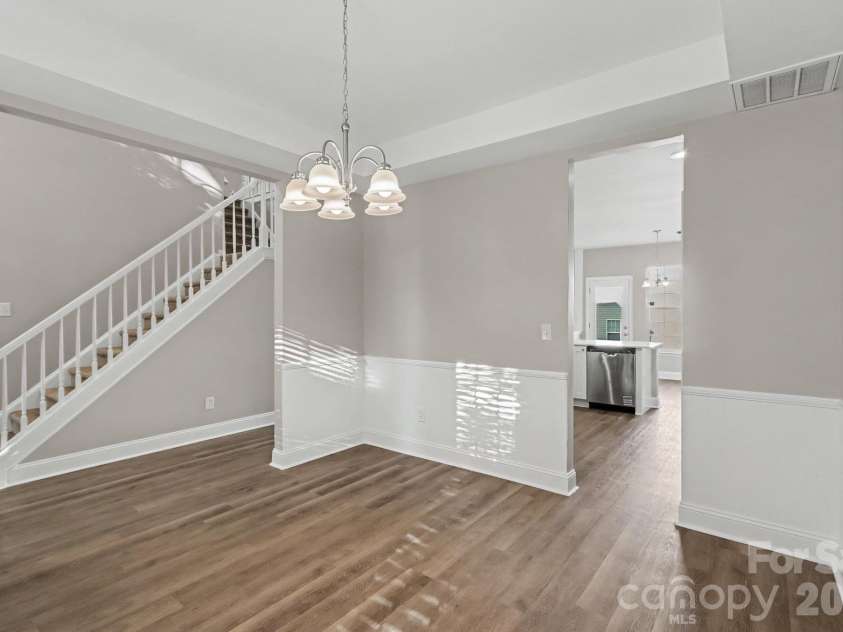 4059 Houldsworth Drive, Charlotte, NC 28213.  MLS# CAR4429618, YatesRealty ID 54181. 