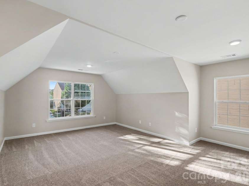 4059 Houldsworth Drive, Charlotte, NC 28213.  MLS# CAR4429618, YatesRealty ID 54181. 