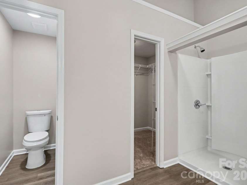4059 Houldsworth Drive, Charlotte, NC 28213.  MLS# CAR4429618, YatesRealty ID 54181. 
