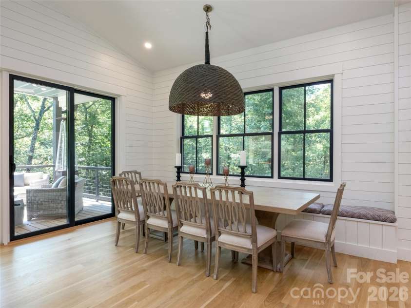 158 Bucks Crossing, Brevard, NC 28712.  MLS# CAR4429620, YatesRealty ID 54187. 