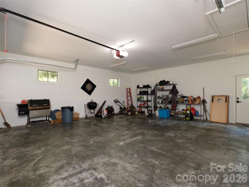 158 Bucks Crossing, Brevard, NC 28712.  MLS# CAR4429620, YatesRealty ID 54187. 