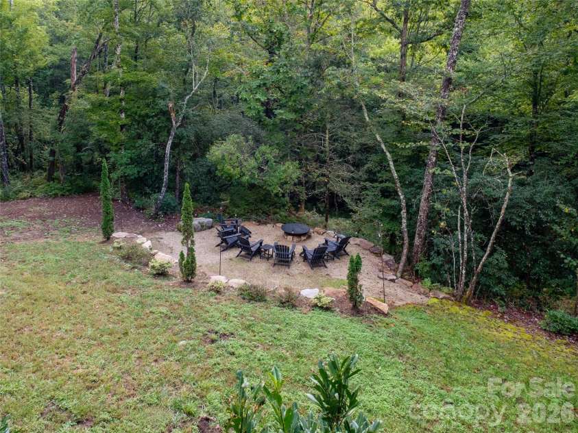 158 Bucks Crossing, Brevard, NC 28712.  MLS# CAR4429620, YatesRealty ID 54187. 