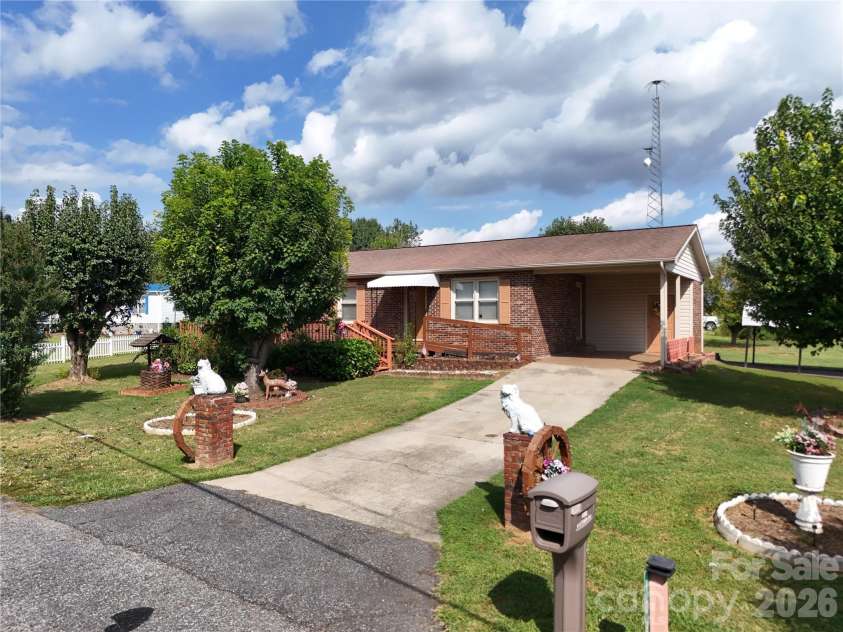 108 Brittain Drive, Morganton, NC 28655.  MLS# CAR4430518, YatesRealty ID 54188. 