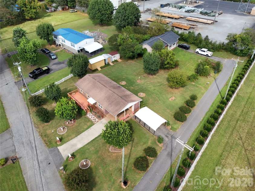 108 Brittain Drive, Morganton, NC 28655.  MLS# CAR4430518, YatesRealty ID 54188. 