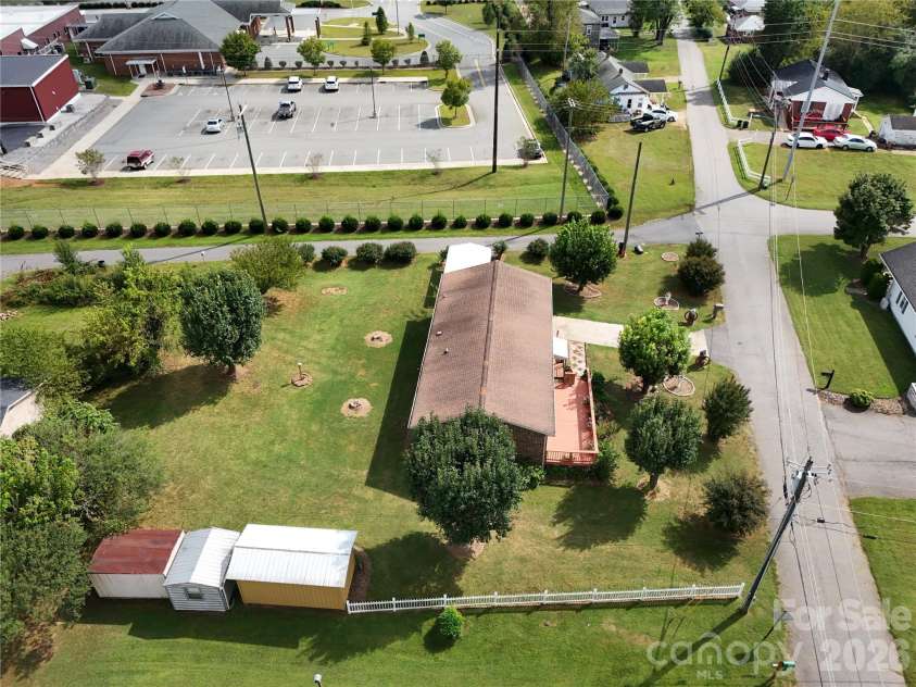 108 Brittain Drive, Morganton, NC 28655.  MLS# CAR4430518, YatesRealty ID 54188. 