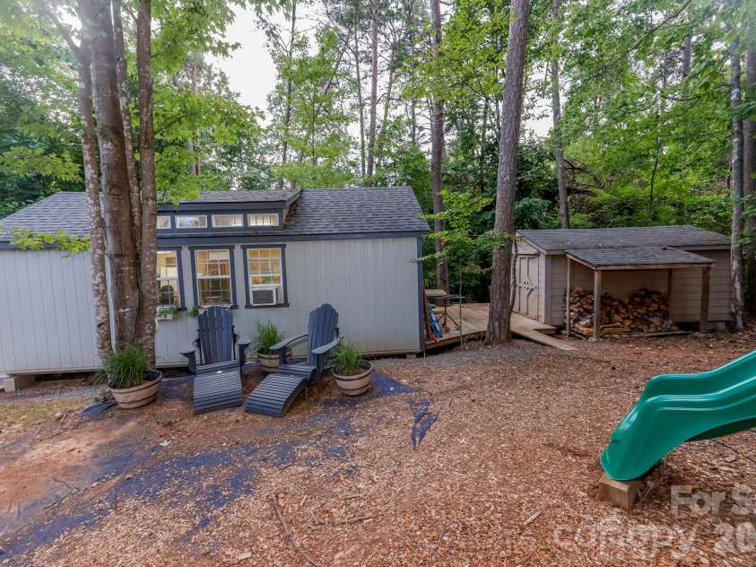 191 Briarwood Drive, Rutherfordton, NC 28139.  MLS# CAR4430437, YatesRealty ID 54189. 